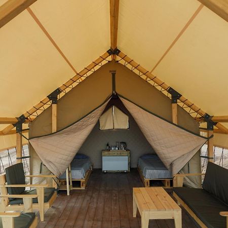 Charyn Canyon Glamping Tents Hotel Kokpek ภายนอก รูปภาพ